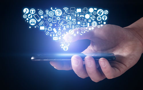 利用職務(wù)之便盜用手機(jī)號(hào)牟利，電商營(yíng)業(yè)員被判拘役